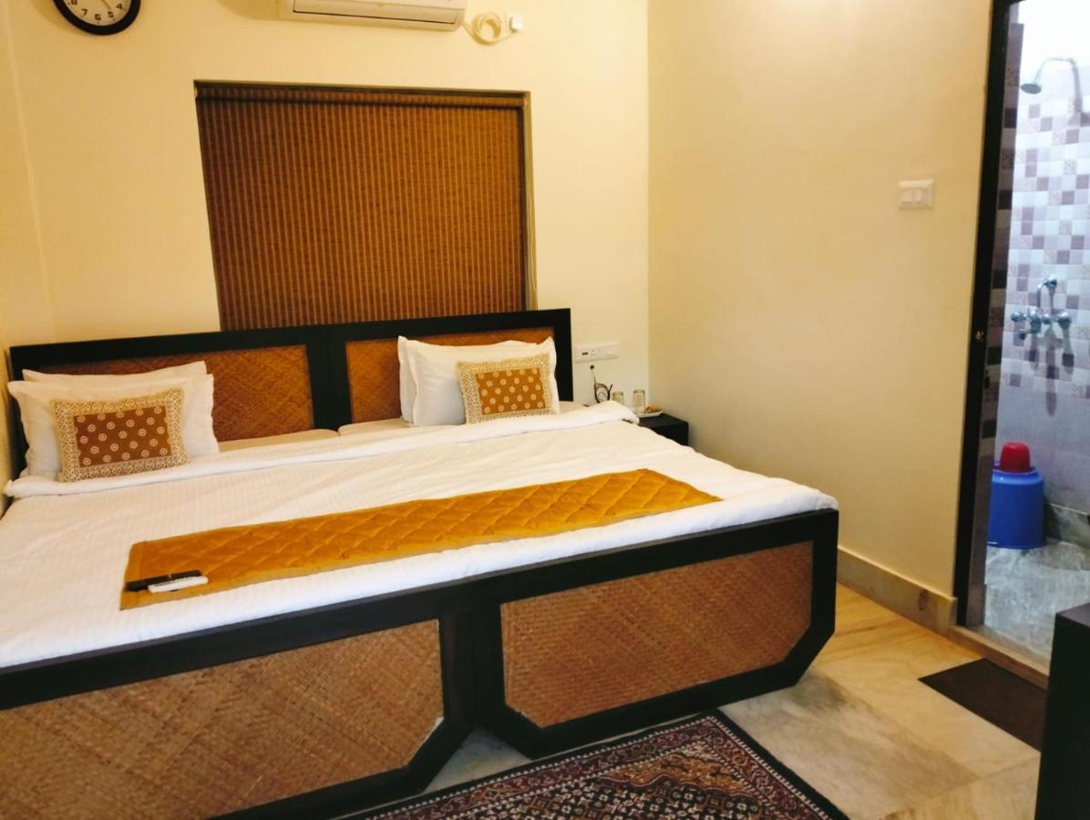 Hotel Kolam Shānti Niketan 외부 사진
